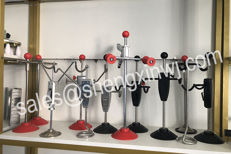 porta ruota dello sterzo d'auto